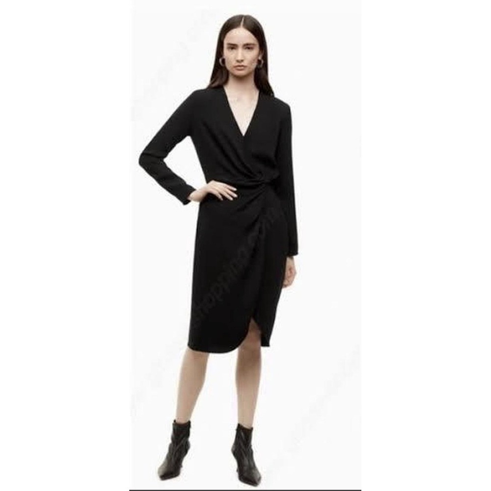 Corporate Chic Aritzia Babaton Tadao Dress Black Midi V-neck w Twist Knot Medium